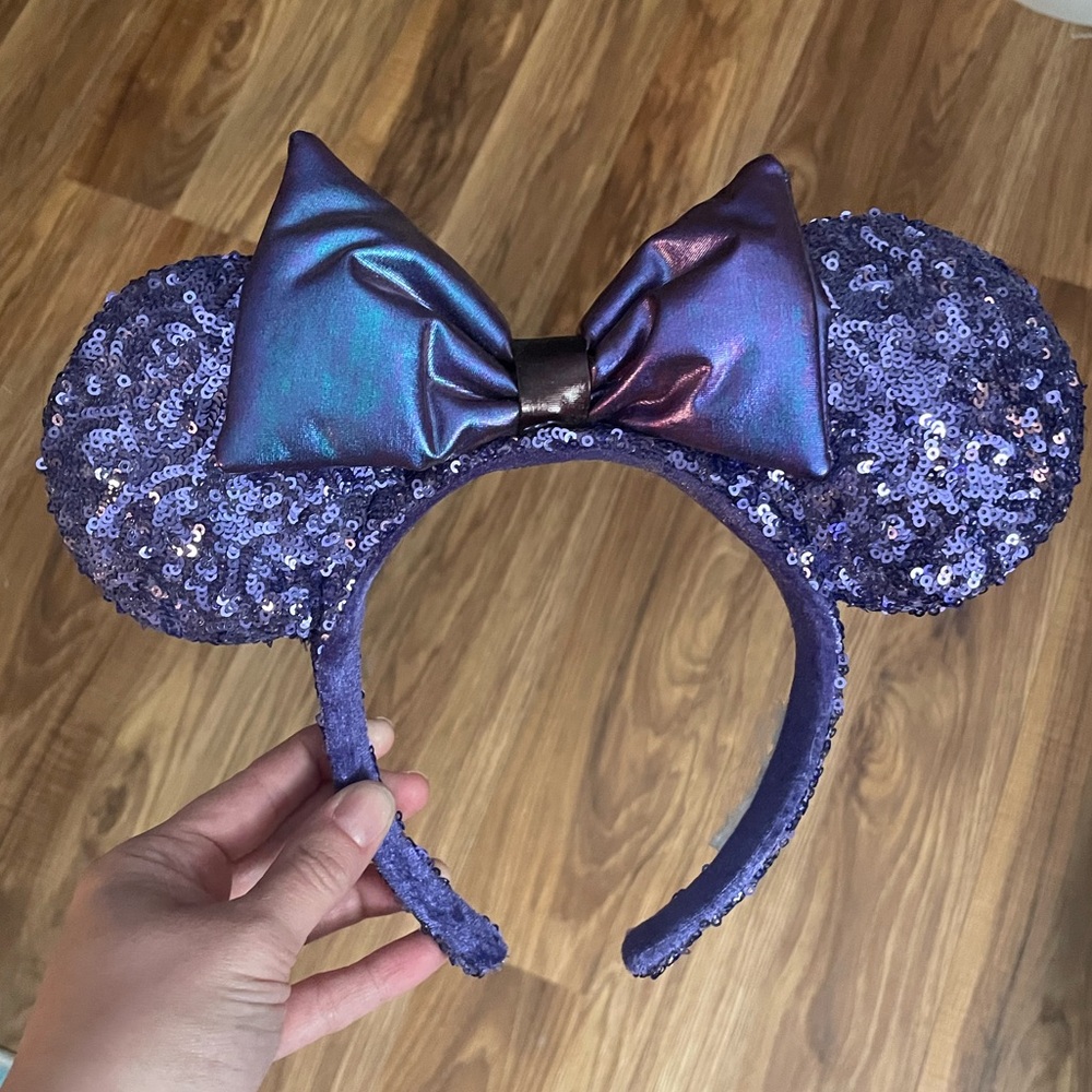 Disney Minnie Mouse Ears Potion Purple Sequin Bow Headband NO TAG